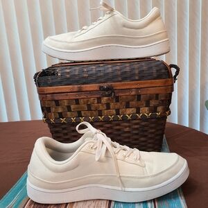 $$$ Allbirds Men's Plant Pacers Low Top Sneakers Natural White Size 10 $$$